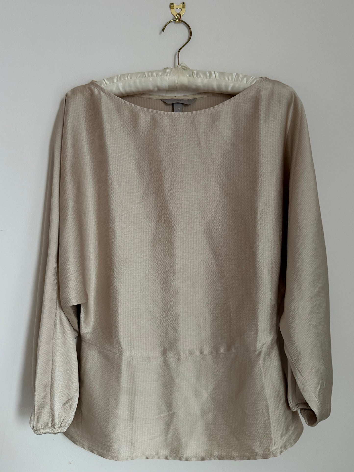 Champagne Glow Cinched-Waist Top (10)