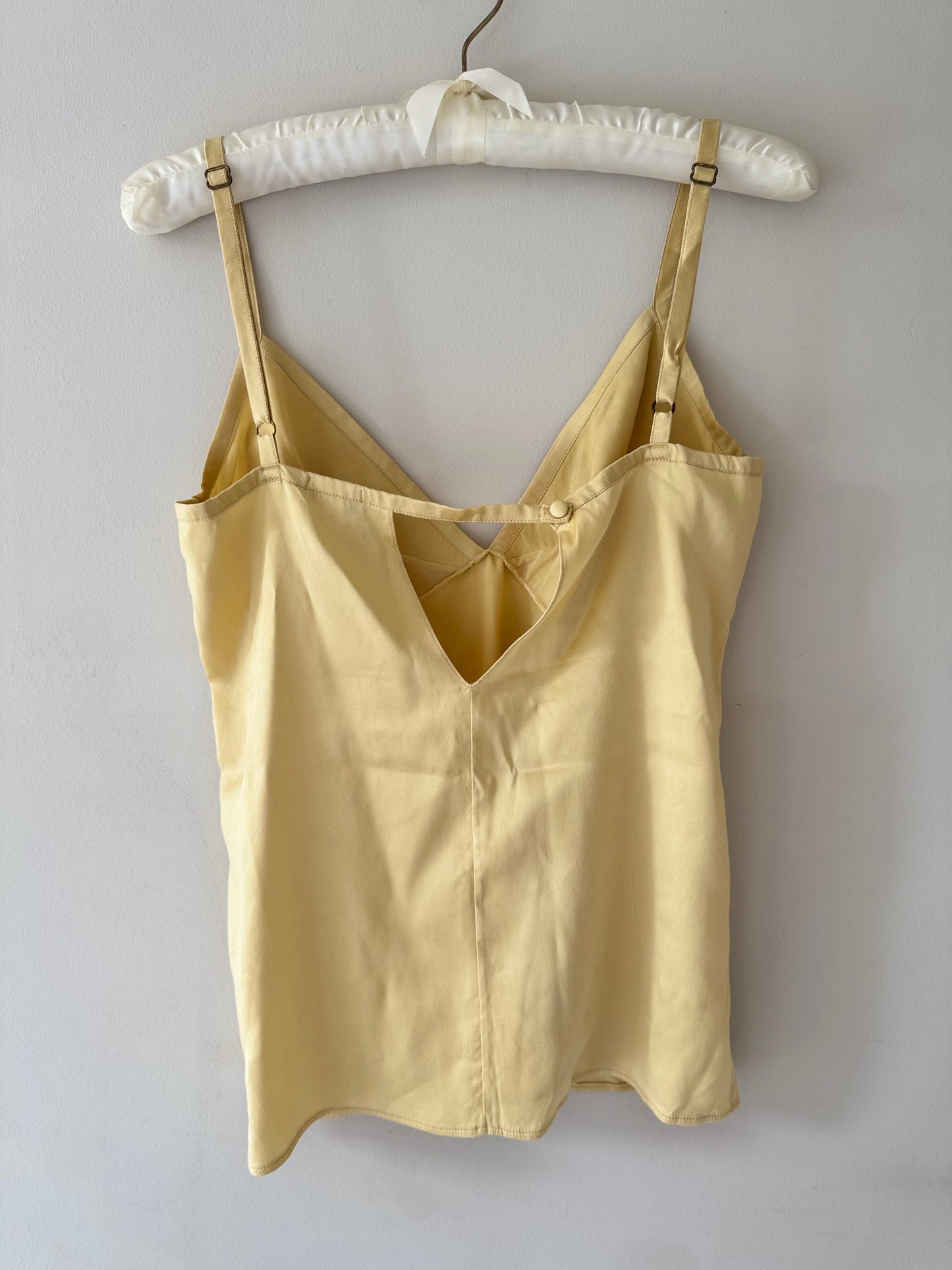 Butter Yellow Lace Silk Set (8)