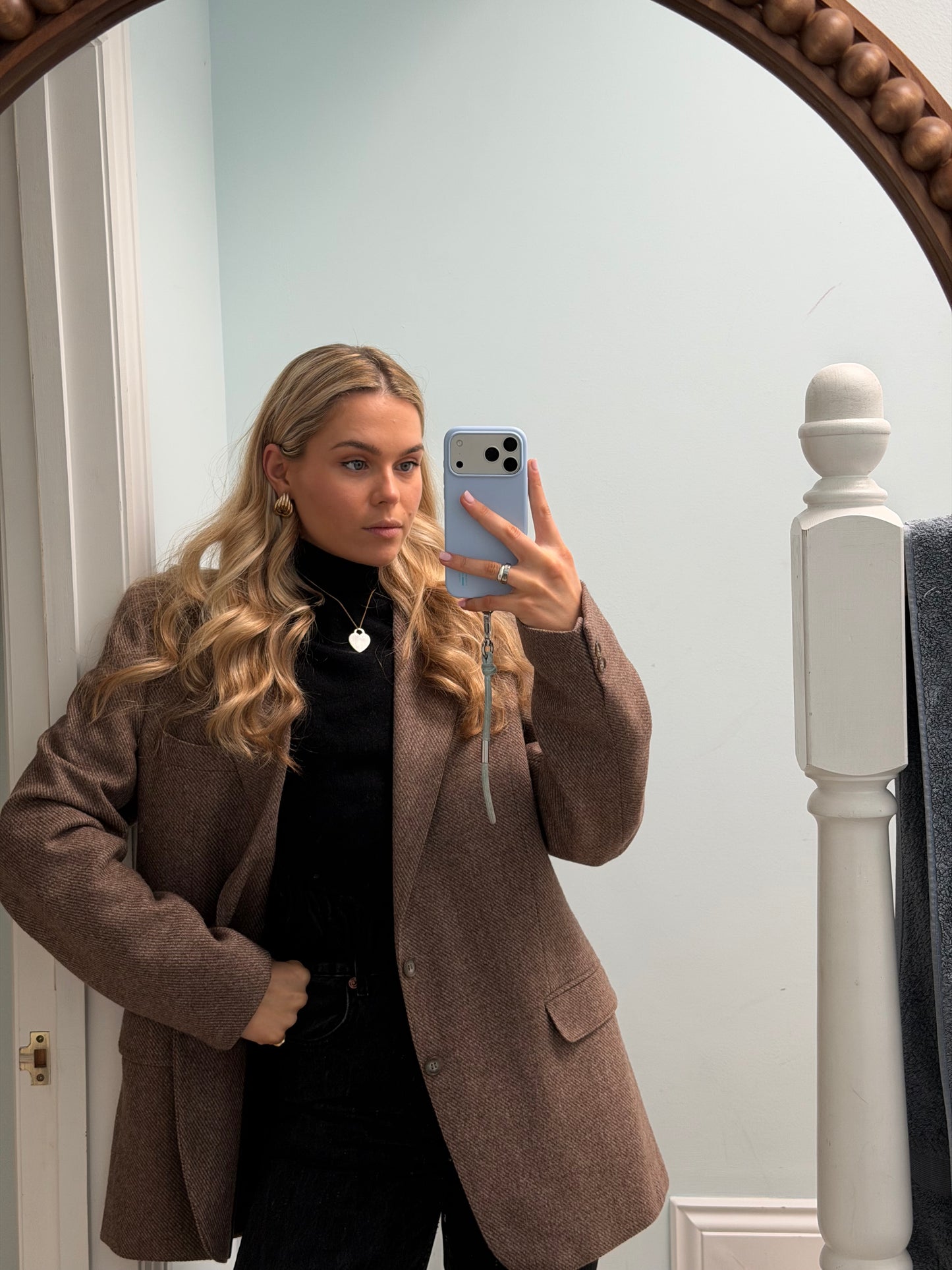 Brown oversized blazer (M)