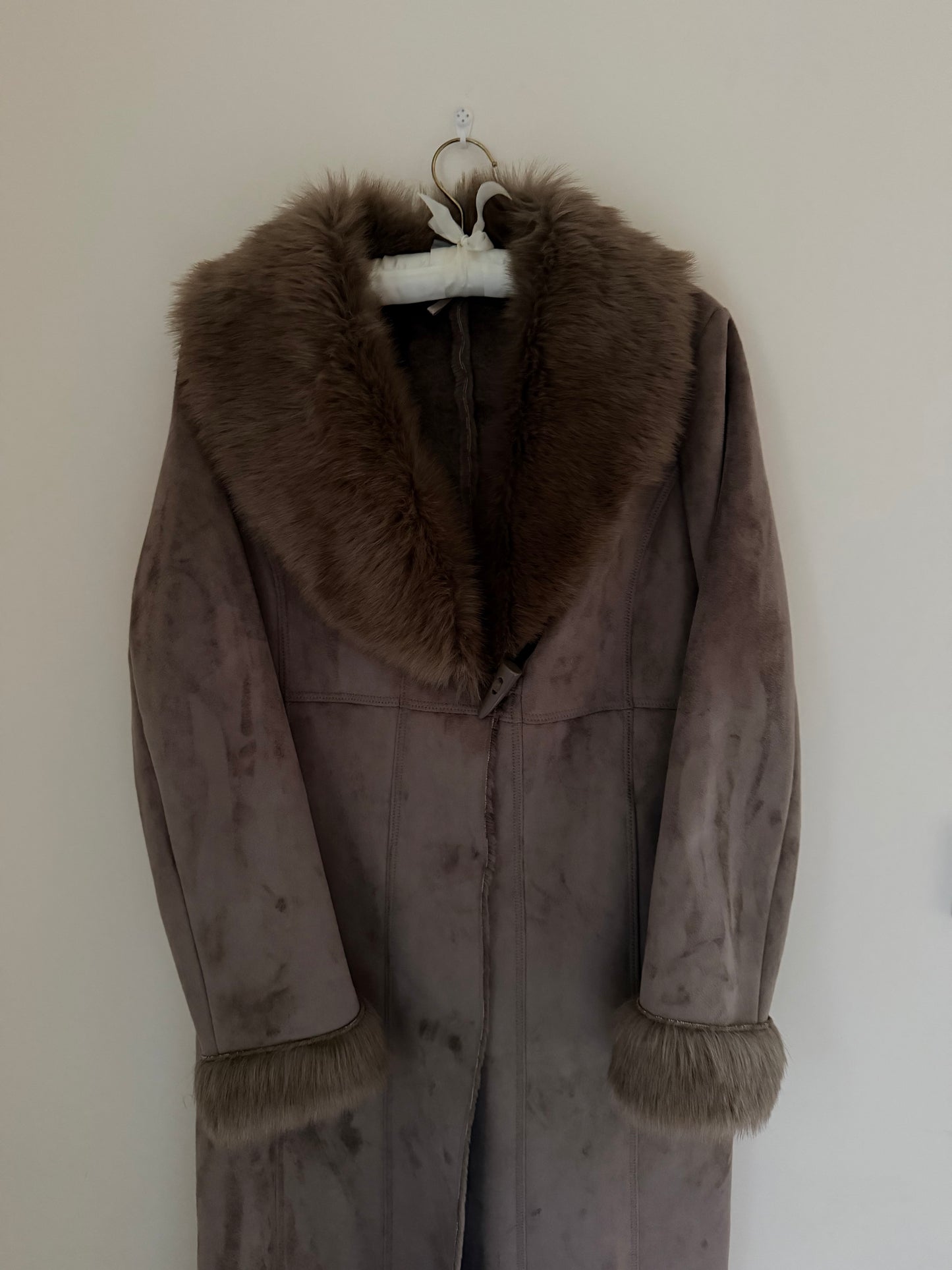 Frosted Taupe Faux Fur Jacket (M)