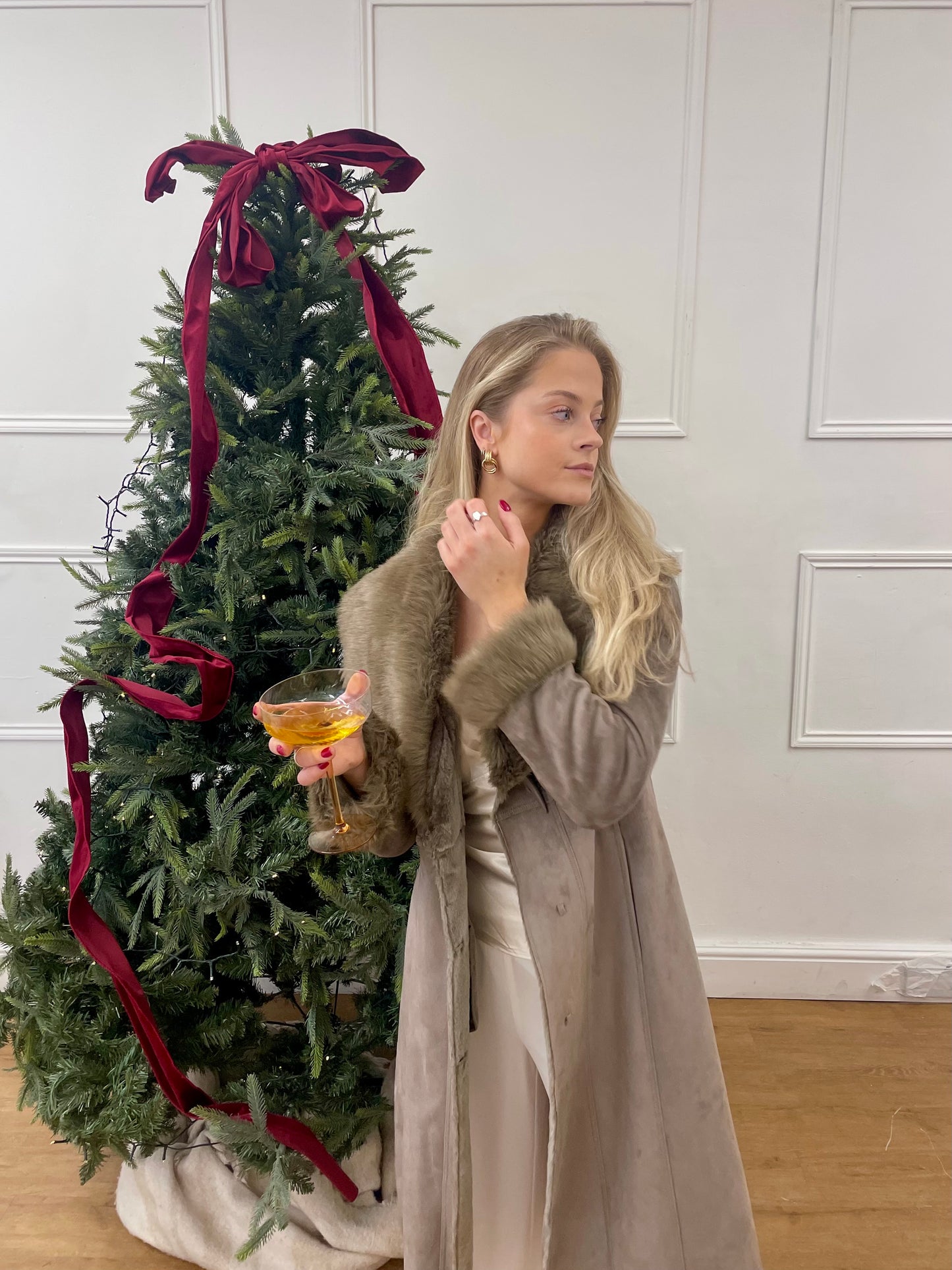 Frosted Taupe Faux Fur Jacket (M)